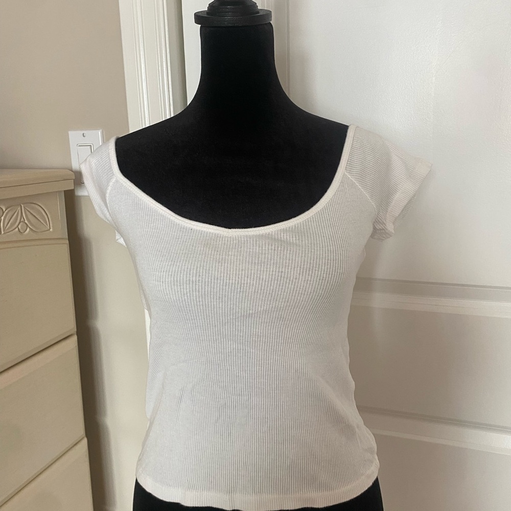 Brandy Melville White Short Sleeve Top